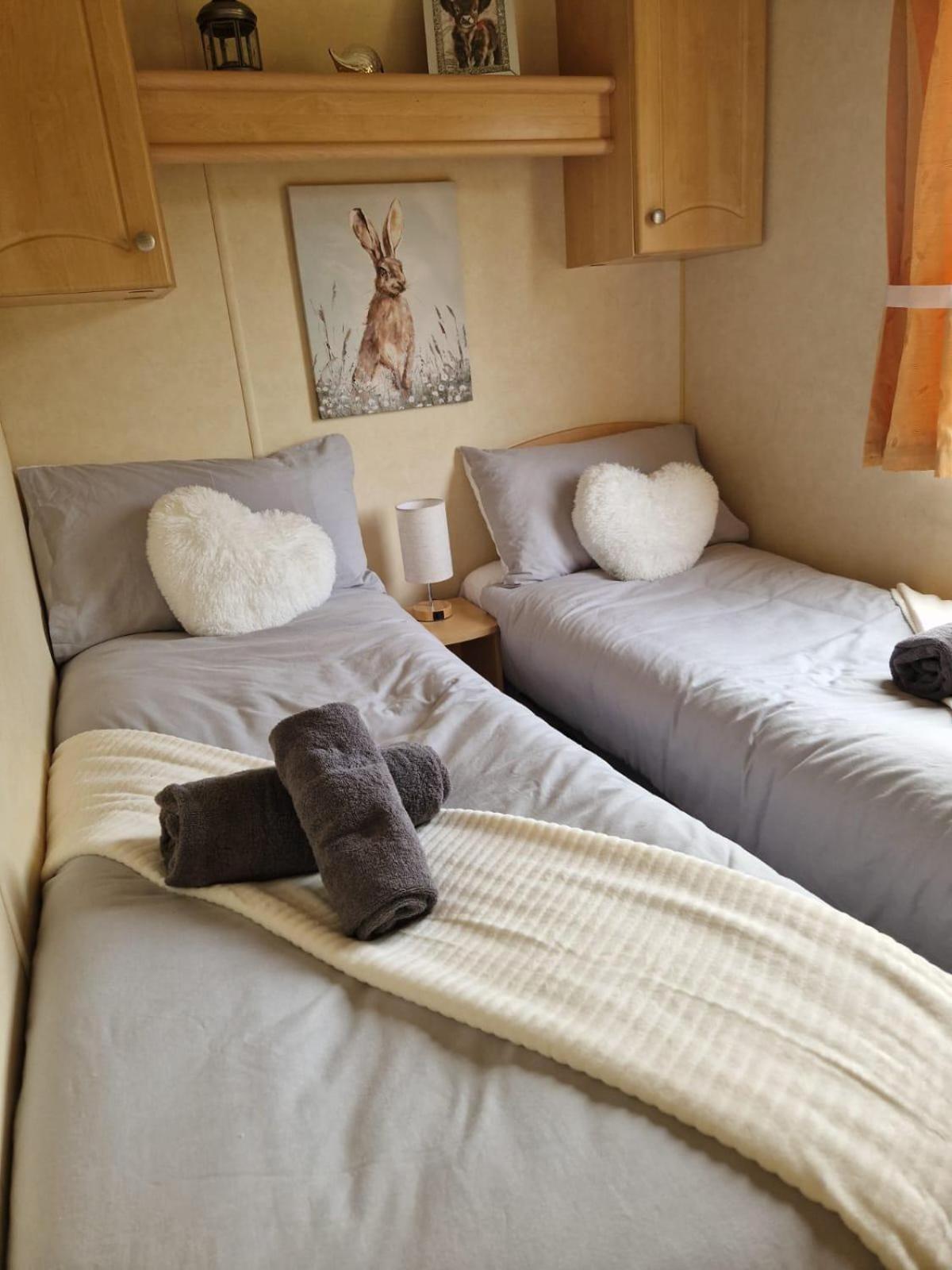 Lochview Retreat Caravan Balminnoch ภายนอก รูปภาพ
